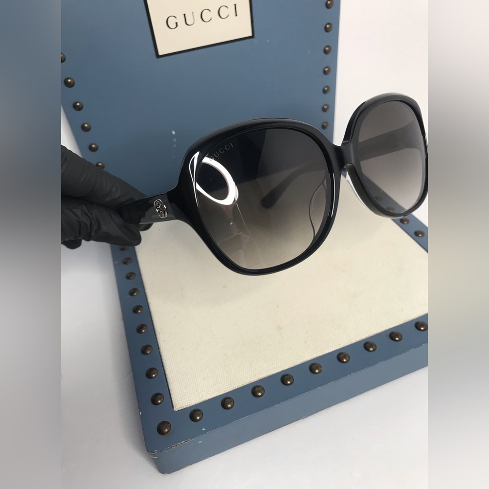 Gucci Women's GG0080SK 002 Black/Grey Fashion Sunglasses 61mm - Picture 9 of 11